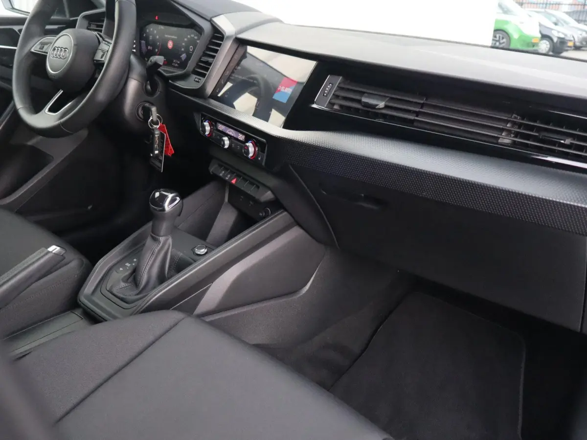30 TFSI 115pk S-tronic Pro Line | Stoelverwarming |  Apple Carplay/Android Auto | 16" Velgen | Cruise Control |