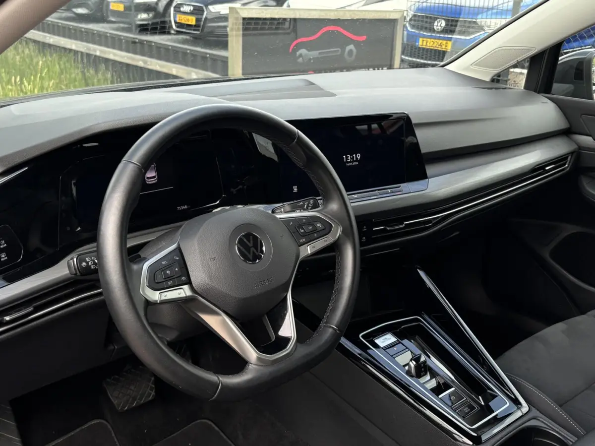 Golf Style 1.4 electric/TSI eHybrid 150kW 6-speed DSG
