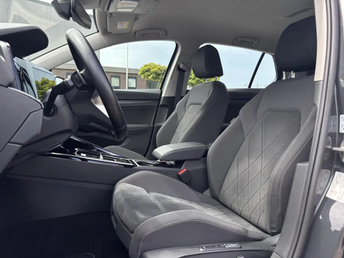 Golf Style 1.4 electric/TSI eHybrid 150kW 6-speed DSG