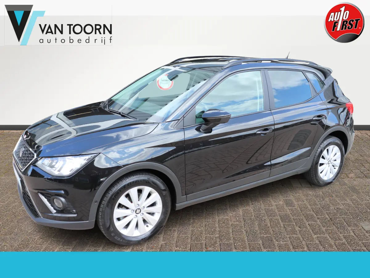 1.0 TSI Style Business Intense. Navigatie. dealeronderhouden.