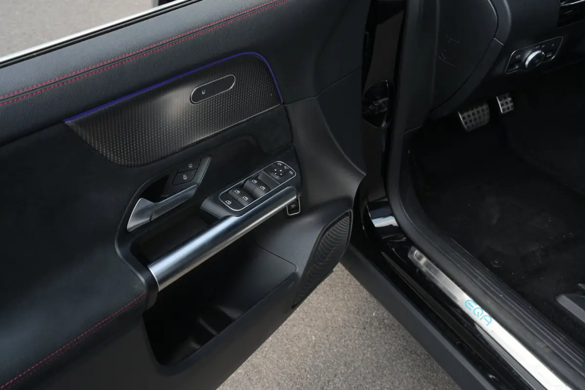 250 AMG Line 190PK | SOH: 98,21% | AMG Styling | Achteruitrijcamera | Cruise | Carplay |