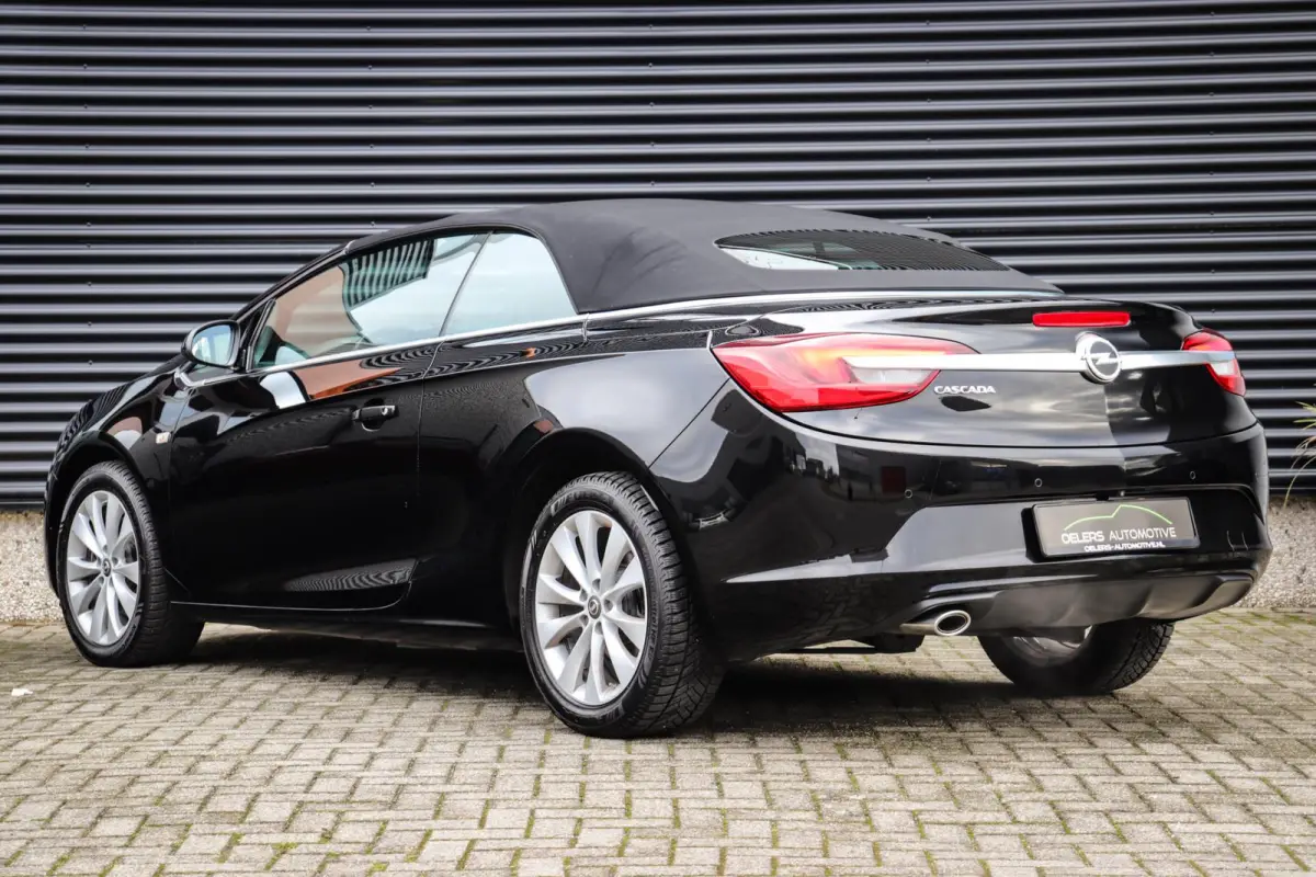 1.6 SIDI Cabriolet | Lederen Bekleding | Stoelventilatie | Navigatie | Camera | Xenon | 1e Eig. | NIEUWSTAAT! |