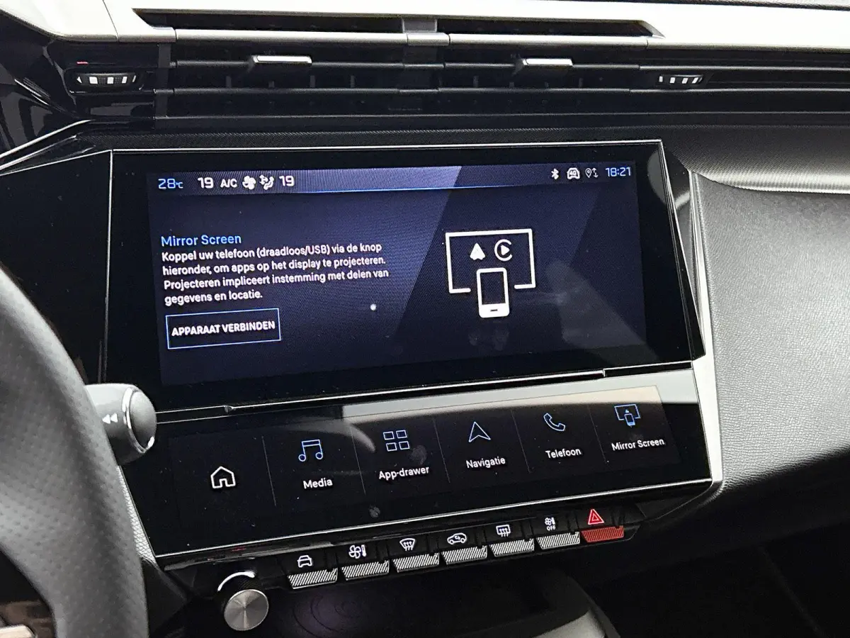 1.6 GT Exclusive Plug-In Hybrid 240 PK | Navigatie | 20" Lichtmetaal | Lederen bekleding | Adaptive Cruise Control | Elektrische Kofferklep | 80 Km Actieradius WLTP