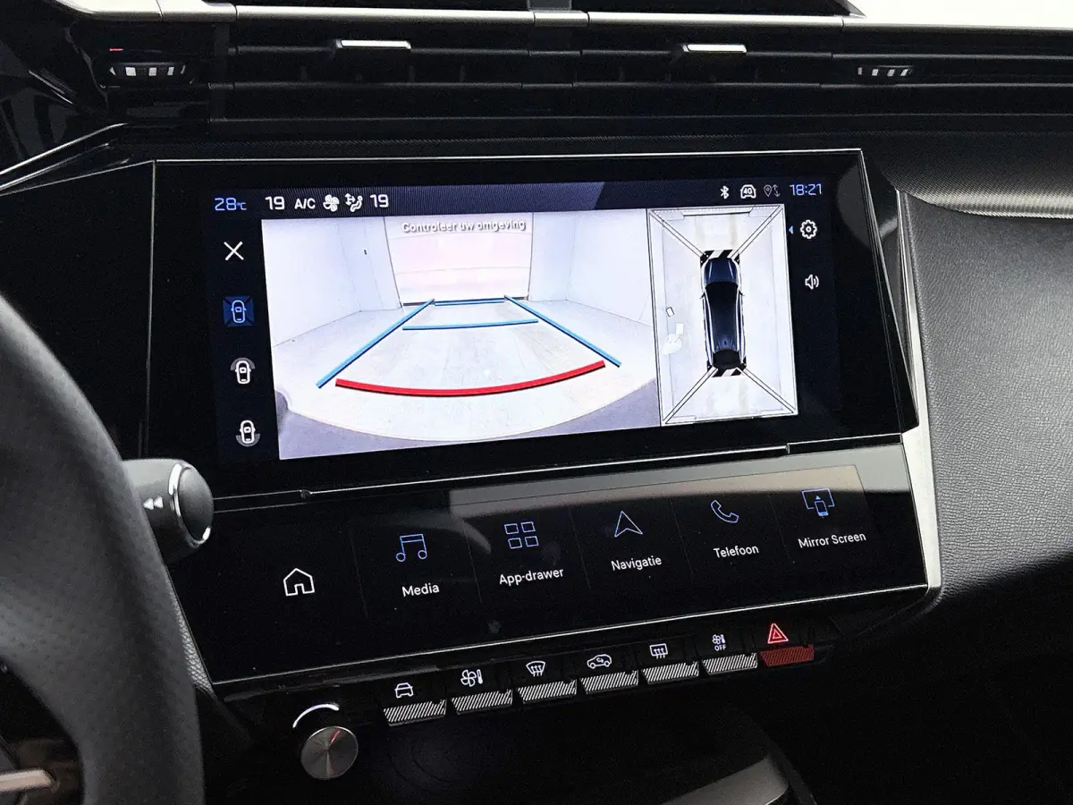 1.6 GT Exclusive Plug-In Hybrid 240 PK | Navigatie | 20" Lichtmetaal | Lederen bekleding | Adaptive Cruise Control | Elektrische Kofferklep | 80 Km Actieradius WLTP
