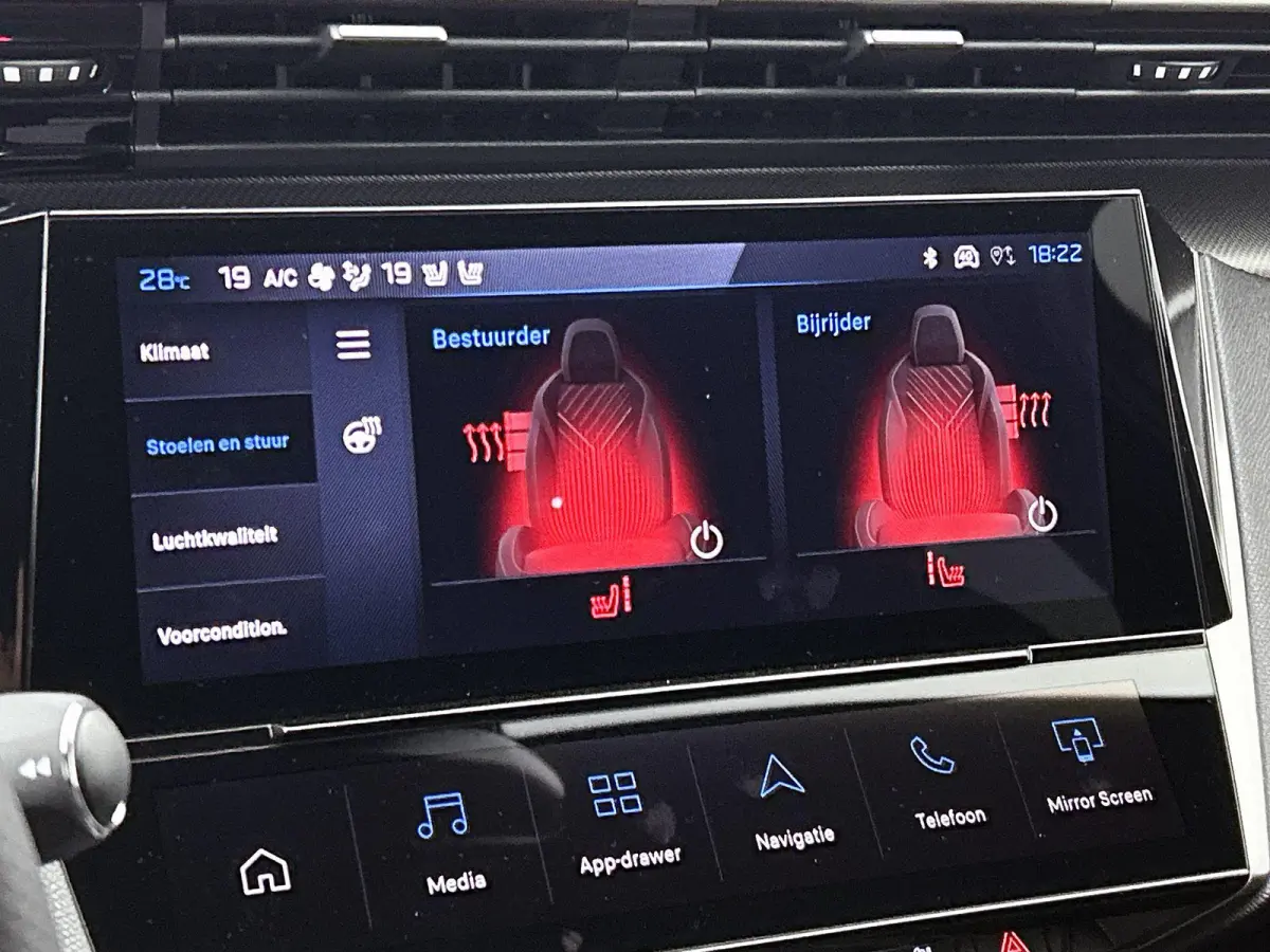 1.6 GT Exclusive Plug-In Hybrid 240 PK | Navigatie | 20" Lichtmetaal | Lederen bekleding | Adaptive Cruise Control | Elektrische Kofferklep | 80 Km Actieradius WLTP