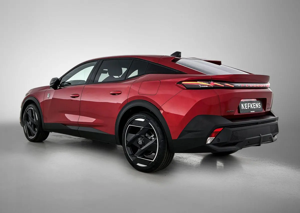 1.6 GT Exclusive Plug-In Hybrid 240 PK | Navigatie | 20" Lichtmetaal | Lederen bekleding | Adaptive Cruise Control | Elektrische Kofferklep | 80 Km Actieradius WLTP