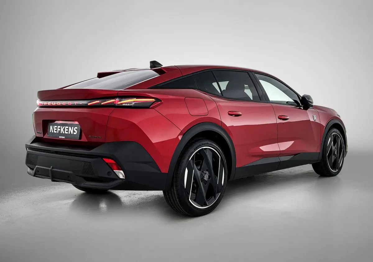1.6 GT Exclusive Plug-In Hybrid 240 PK | Navigatie | 20" Lichtmetaal | Lederen bekleding | Adaptive Cruise Control | Elektrische Kofferklep | 80 Km Actieradius WLTP