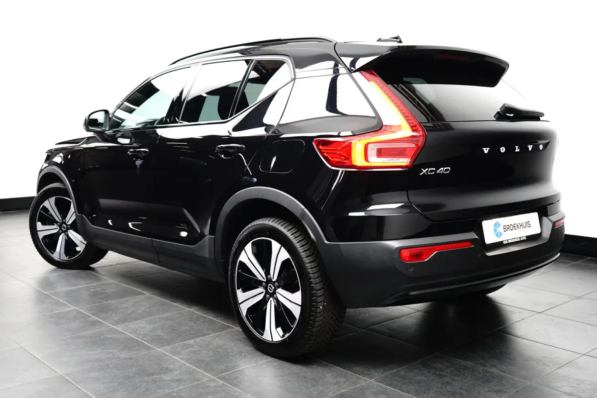 Twin Plus AWD | Trekhaak | Stoel- en stuurverwarming | 19"-5-Doppelspeichen Sport-Design Diamantschnitt/Hochglanzschwarz | 4 seizoenen banden | Achteruitrijcamera