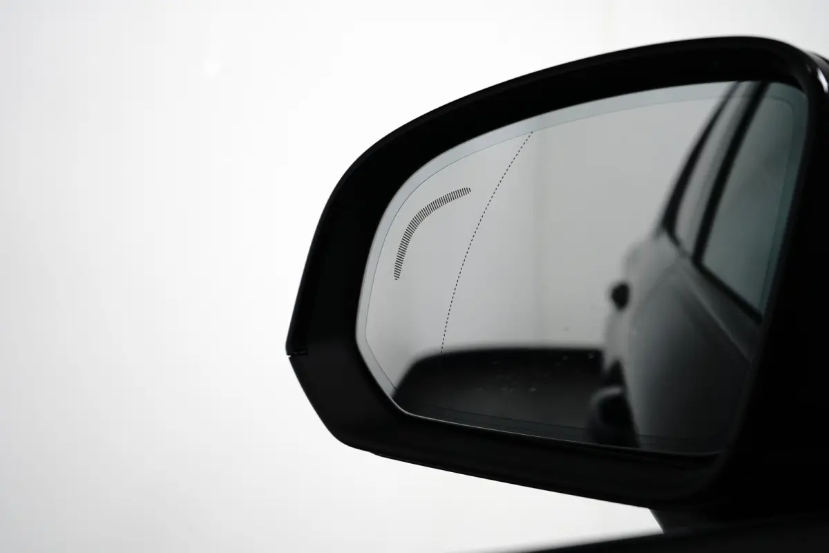 Twin Plus AWD | Trekhaak | Stoel- en stuurverwarming | 19"-5-Doppelspeichen Sport-Design Diamantschnitt/Hochglanzschwarz | 4 seizoenen banden | Achteruitrijcamera