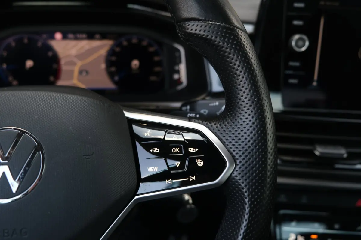 1.5 TSI 2x R-Line DSG Facelift IQ Led Virtual Cam Navi ACC