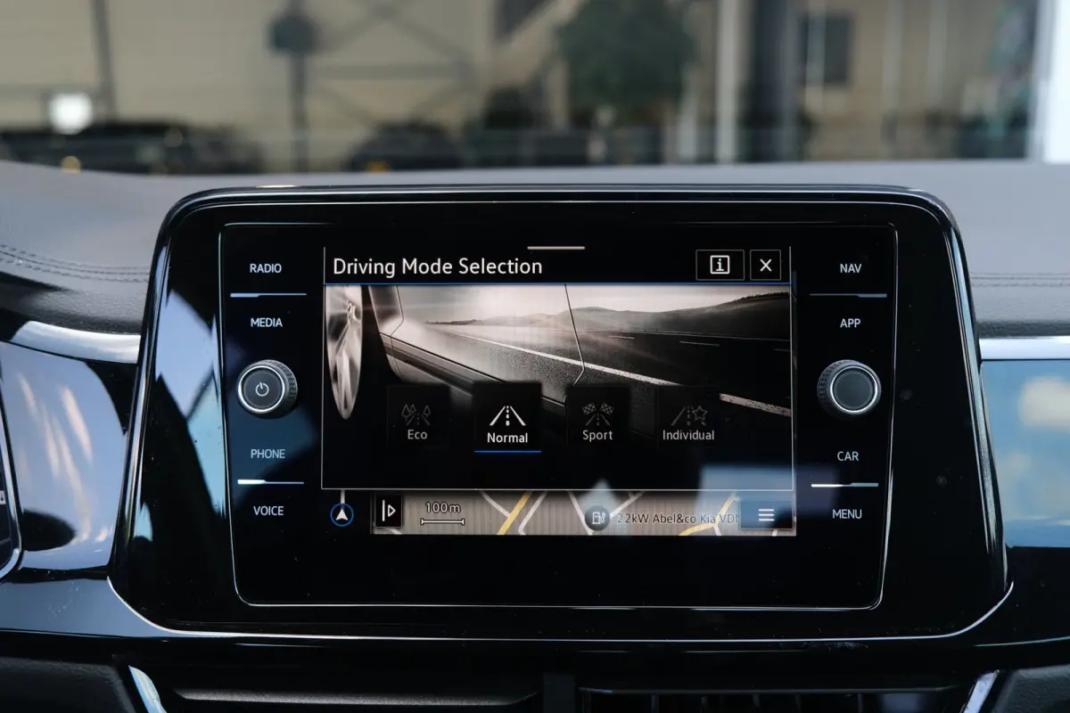 1.5 TSI 2x R-Line DSG Facelift IQ Led Virtual Cam Navi ACC