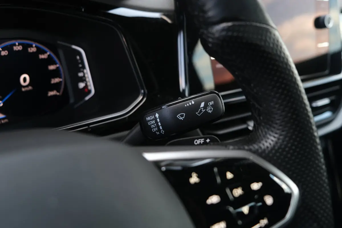 1.5 TSI 2x R-Line DSG Facelift IQ Led Virtual Cam Navi ACC