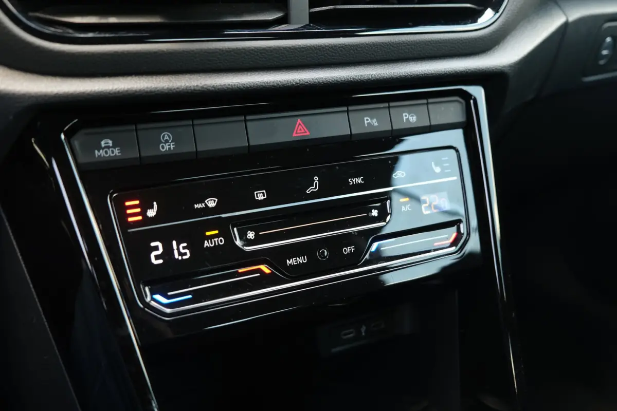 1.5 TSI 2x R-Line DSG Facelift IQ Led Virtual Cam Navi ACC