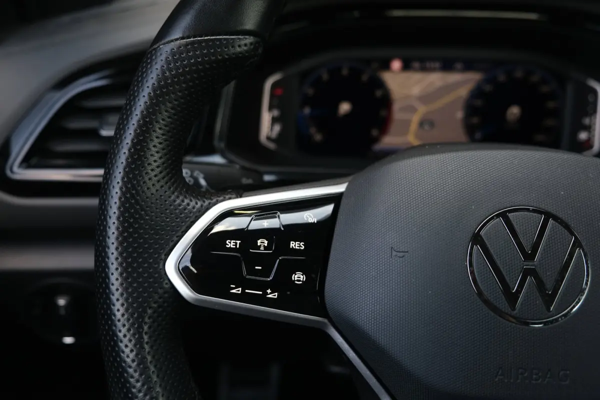 1.5 TSI 2x R-Line DSG Facelift IQ Led Virtual Cam Navi ACC