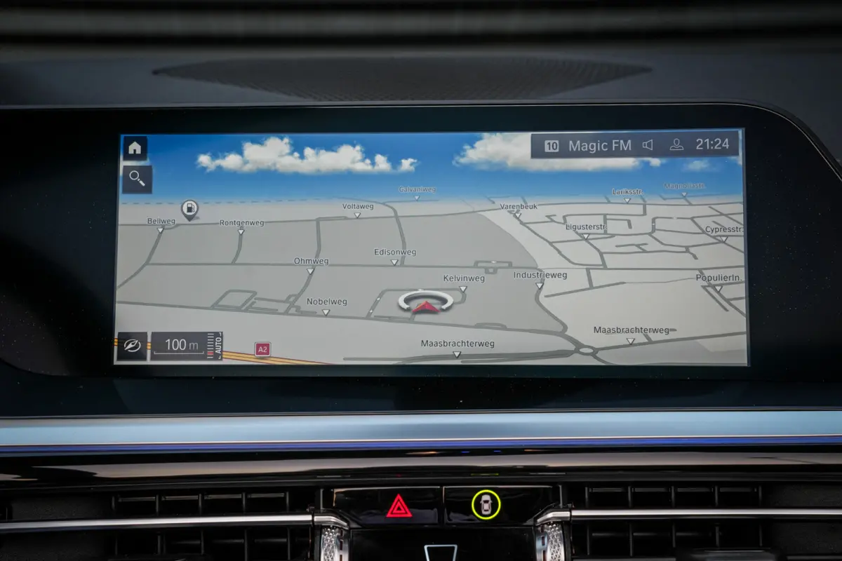 SDrive 20i Sportline | ACC | CarPlay | HUD | PDC met Camera | LED | 1e Eig. |
