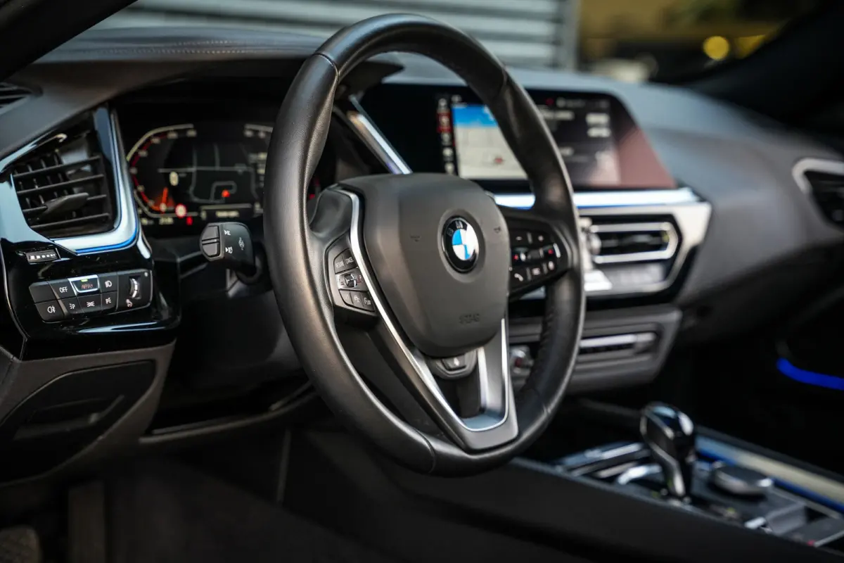 SDrive 20i Sportline | ACC | CarPlay | HUD | PDC met Camera | LED | 1e Eig. |