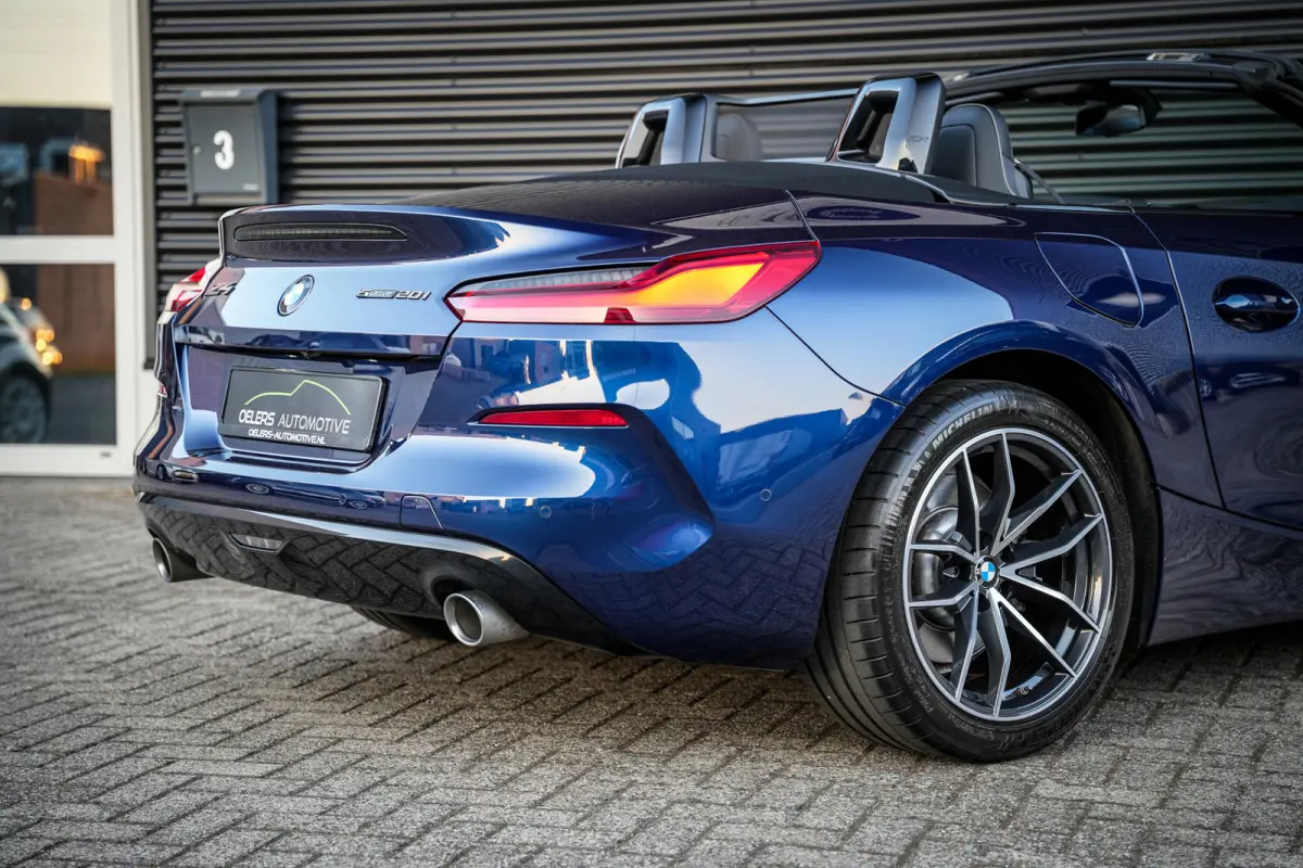 SDrive 20i Sportline | ACC | CarPlay | HUD | PDC met Camera | LED | 1e Eig. |