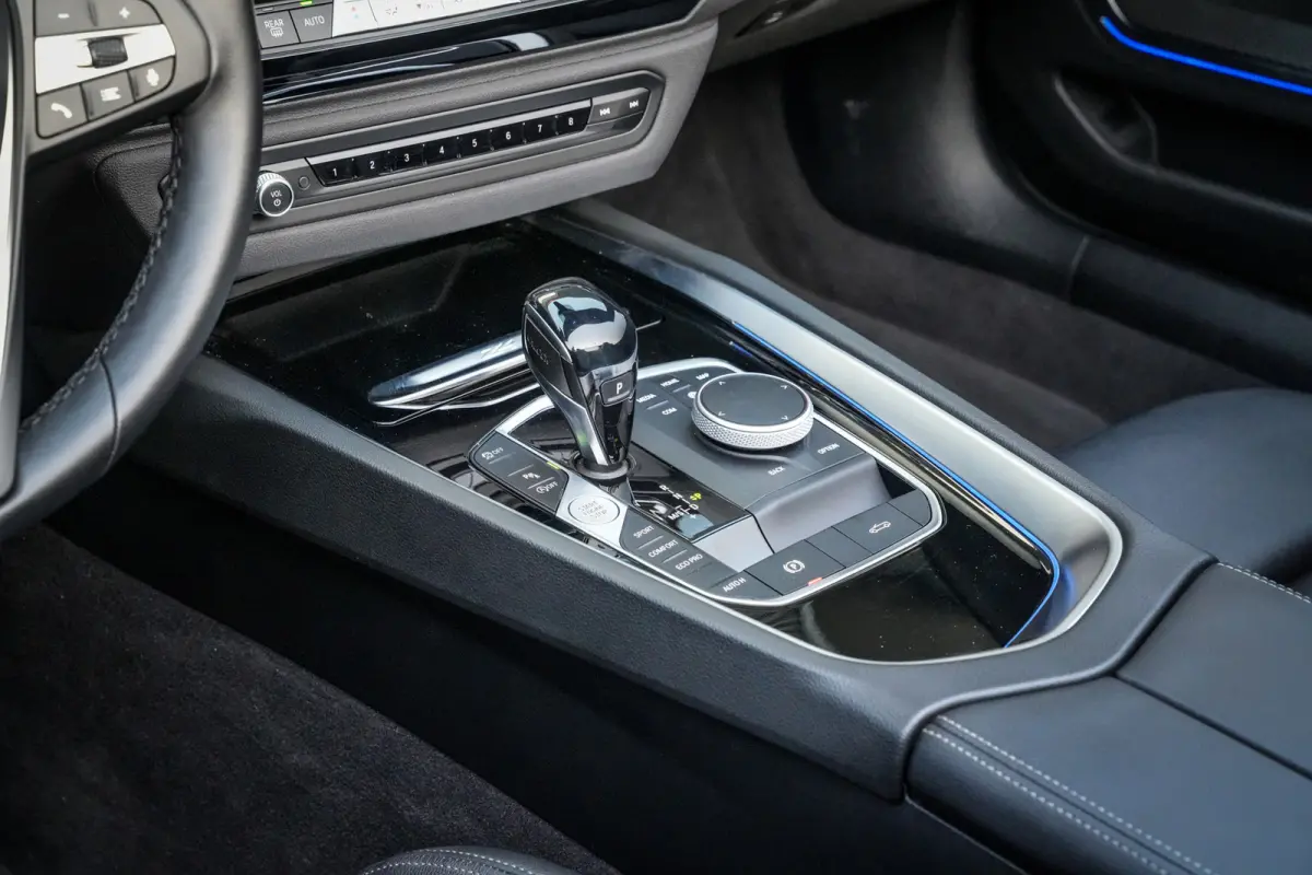 SDrive 20i Sportline | ACC | CarPlay | HUD | PDC met Camera | LED | 1e Eig. |