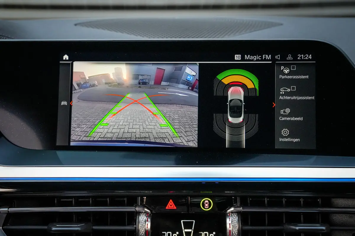 SDrive 20i Sportline | ACC | CarPlay | HUD | PDC met Camera | LED | 1e Eig. |