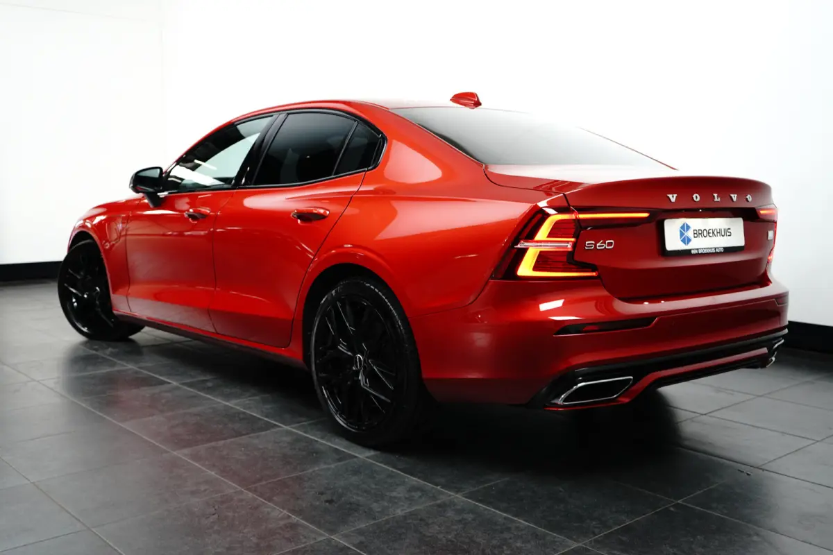 T8 Plus Dark AWD | 360 | Sportstoelen | Adaptive Cruise | 19" | Achteruitrijcamera | Keyless Drive | Winterpakket