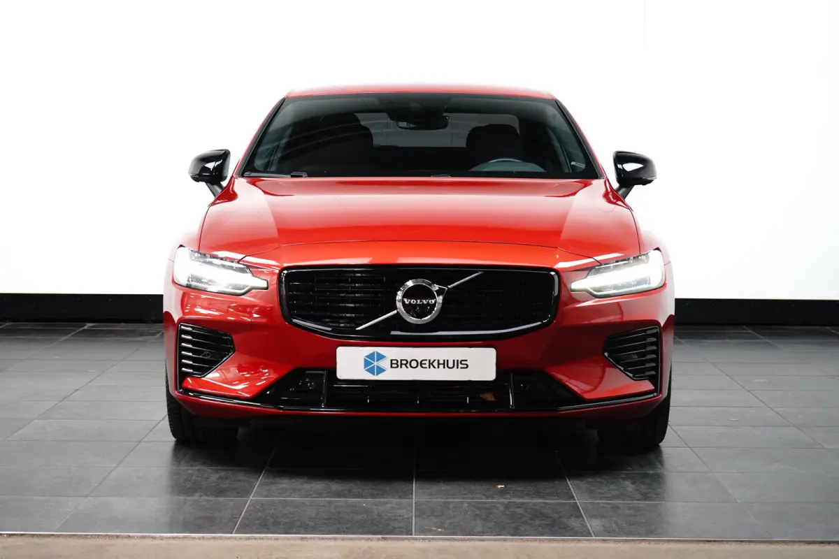 T8 Plus Dark AWD | 360 | Sportstoelen | Adaptive Cruise | 19" | Achteruitrijcamera | Keyless Drive | Winterpakket
