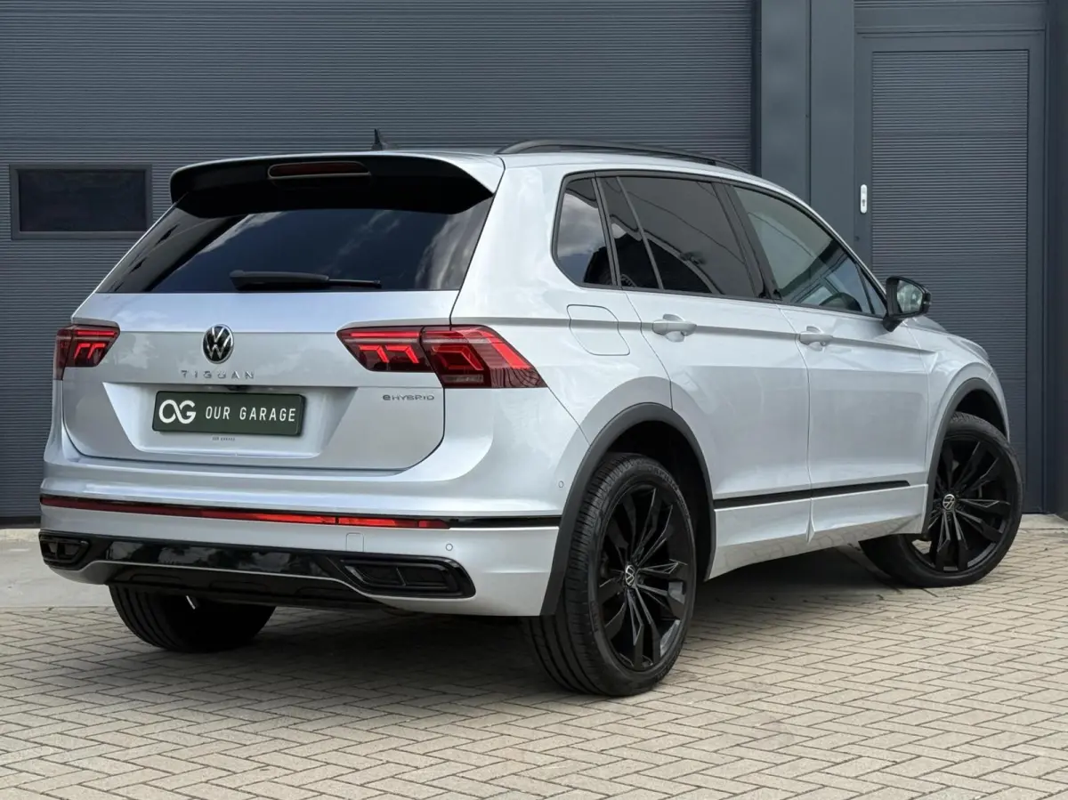 1.4 TSI eHybrid R-Line|20"|IQ Light|ACC