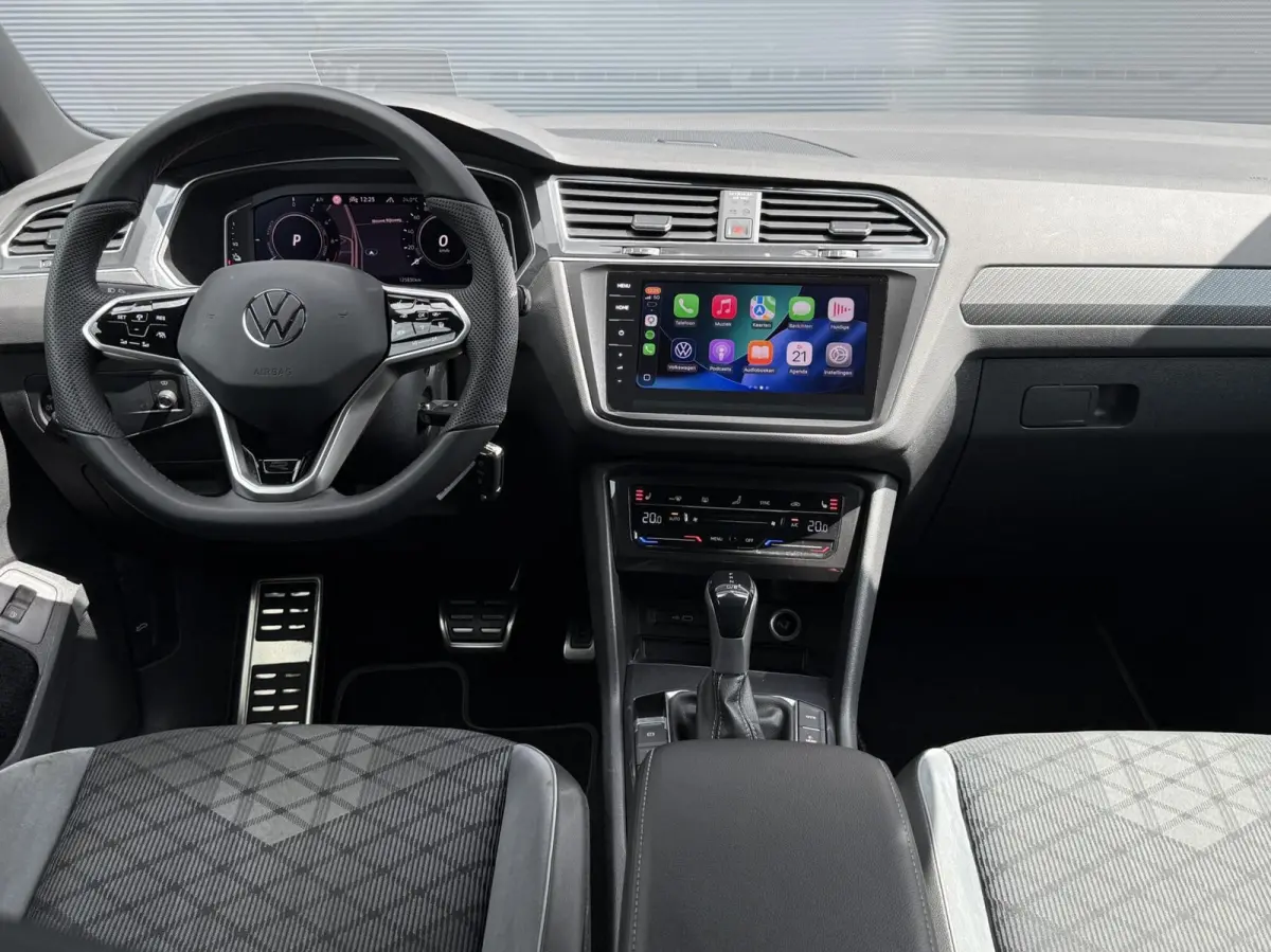 1.4 TSI eHybrid R-Line|20"|IQ Light|ACC