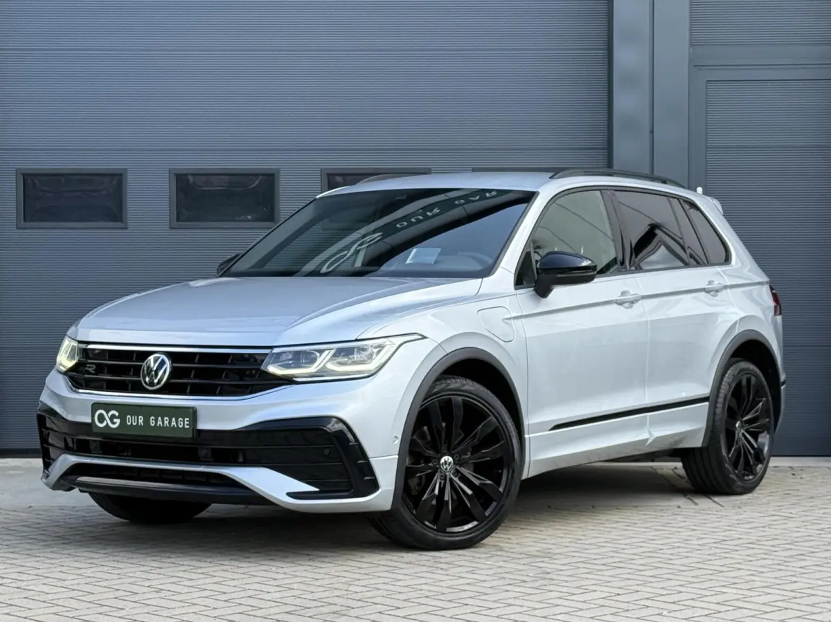1.4 TSI eHybrid R-Line|20"|IQ Light|ACC