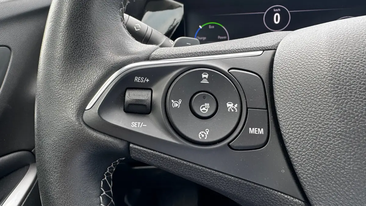 1.6 TURBO HYBRID 225PK LEVEL 4 GS AUTOMAAT / NAVI / LEDER / CLIMA / LED / PDC / AGR / 18" LMV / KEYLESS / WINTERPAKKET / BLUETOOTH / ADAPT. CRUISECONTROL  !!