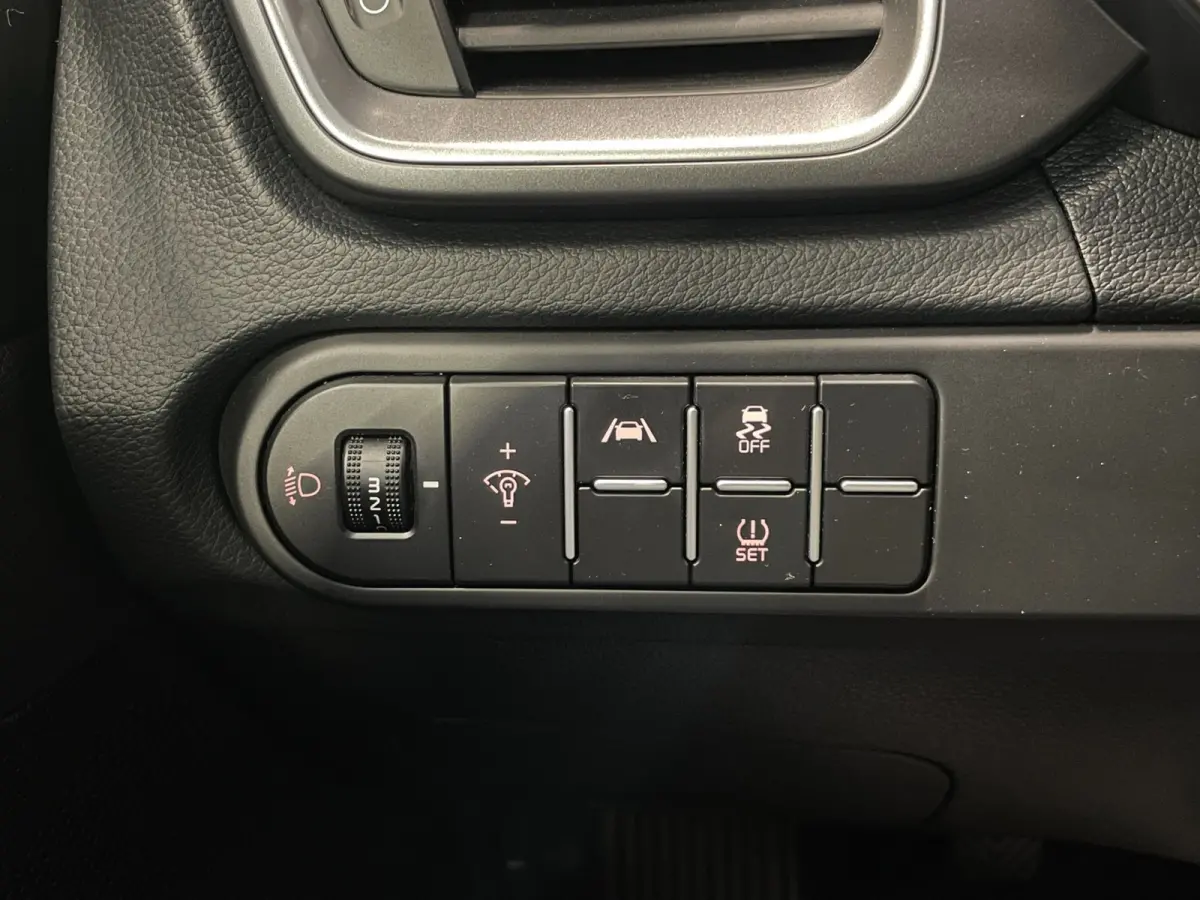 1.0 T-GDi DynamicLine|APPLE CARPLAY, ANDROID AUTO|STOEL-,STUURVERW|CAMERA|CRUISE,CLIMATE|1E EIG.|INCL.BTW|