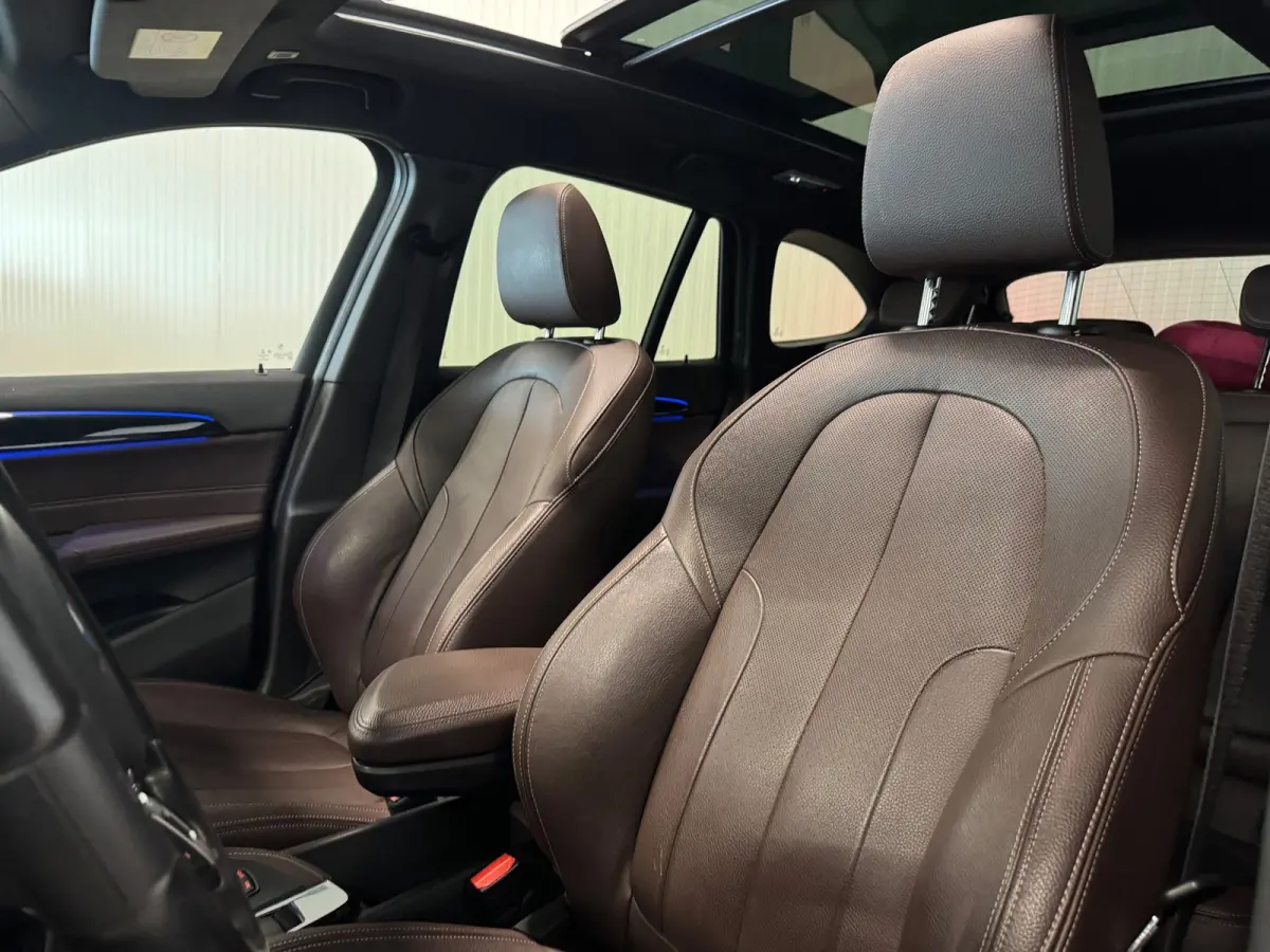 XDrive20i High Executive | M-SPORT | PANO | TREKHAAK | HARMAN KARDON