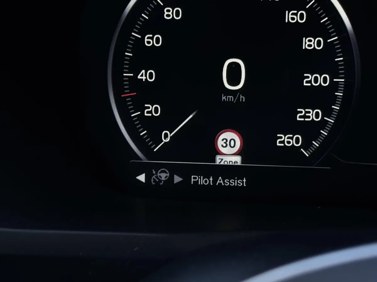 2.0 T8 Twin Engine AWD Inscription 7p. Leer, Camera, Auto pilot..