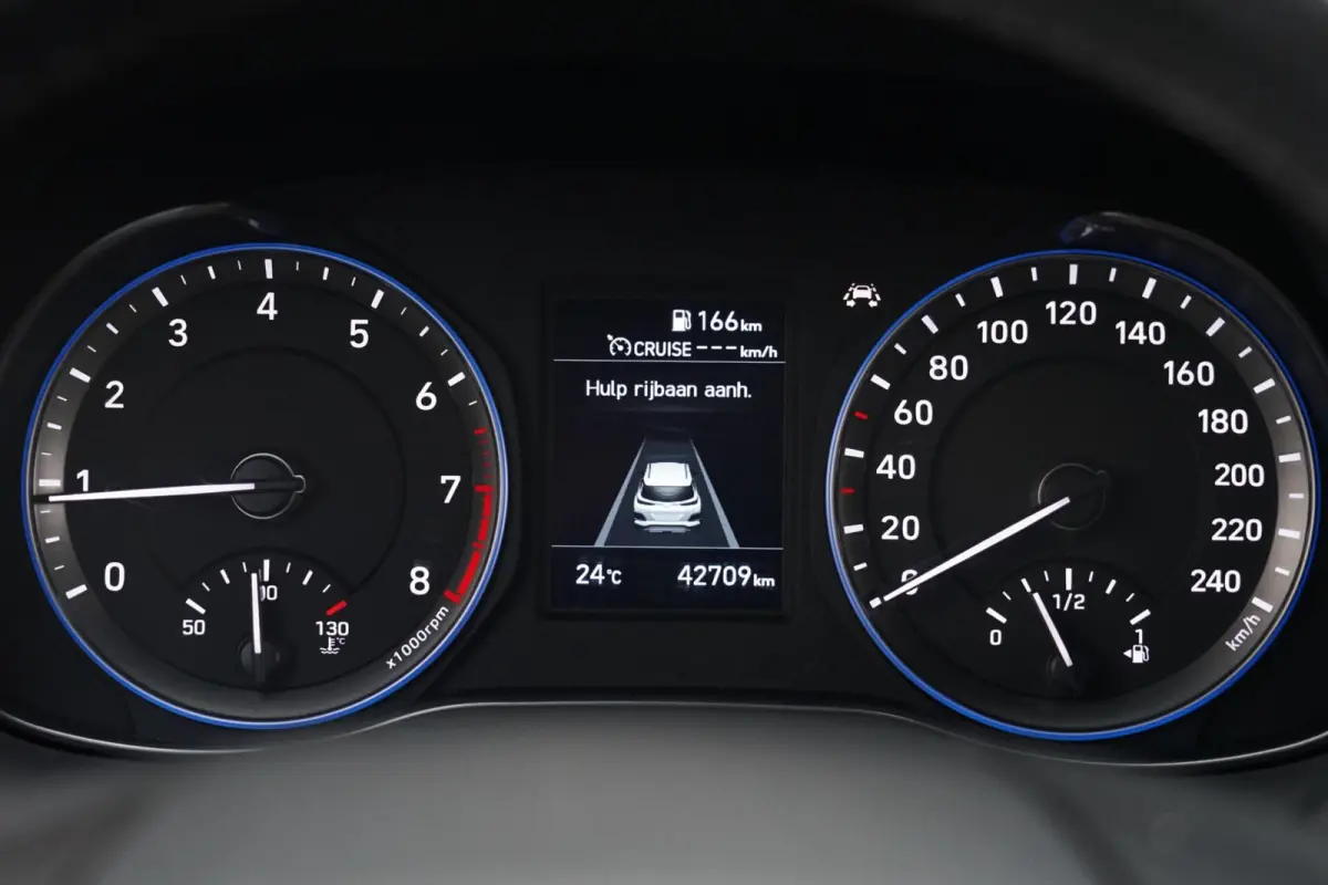 1.0 T-GDI Comfort, NL, CarPlay, cruise, camera
