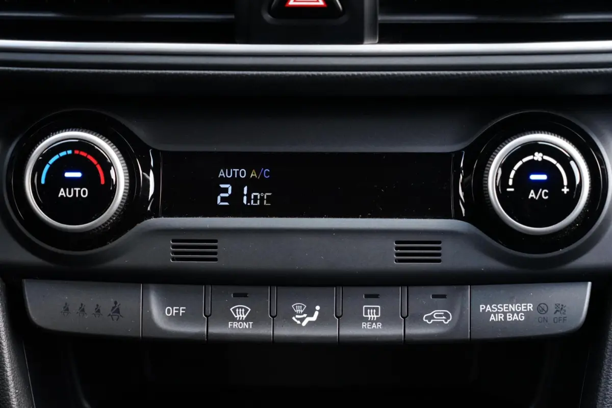 1.0 T-GDI Comfort, NL, CarPlay, cruise, camera