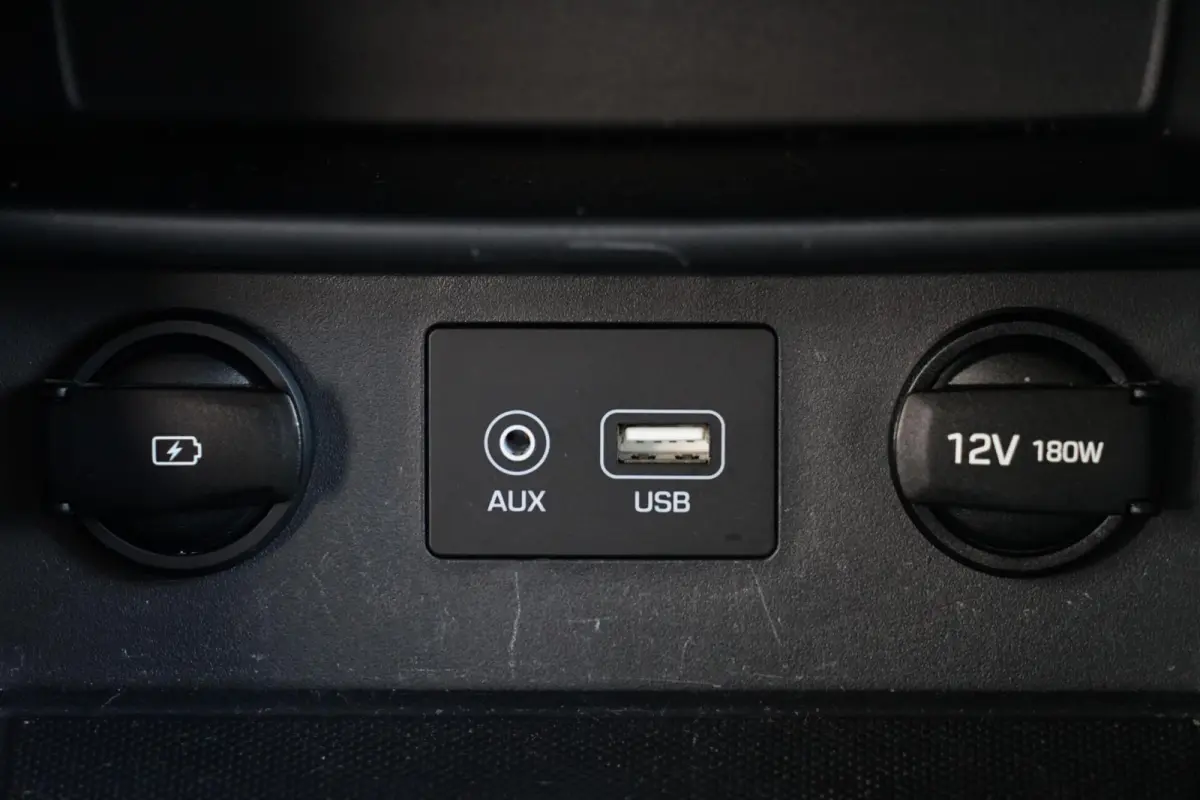 1.0 T-GDI Comfort, NL, CarPlay, cruise, camera