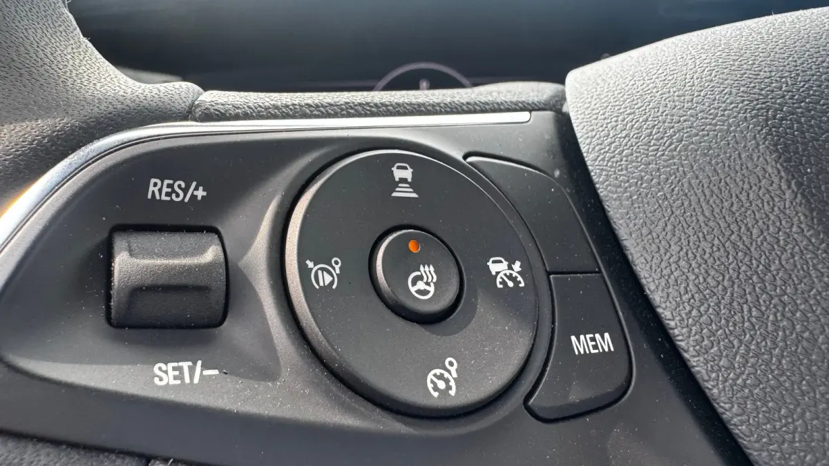 1.2 TURBO 130PK ULTIMATE AUTOMAAT / NAVI / LEDER / CLIMA / LED / PDC / 18" LMV / CAMERA / KEYLESS / ALCANTARA / ADAPT. CRUISECONTROL  !!