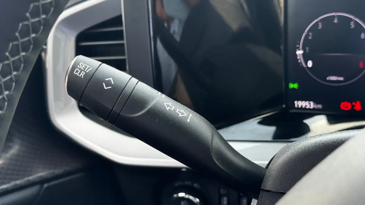 1.2 TURBO 130PK ULTIMATE AUTOMAAT / NAVI / LEDER / CLIMA / LED / PDC / 18" LMV / CAMERA / KEYLESS / ALCANTARA / ADAPT. CRUISECONTROL  !!