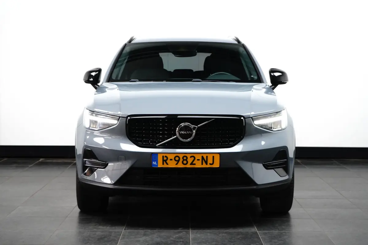 T4 Plug-in hybrid Plus Dark | Adaptive Cruise | BLIS | Stoelverwarming | Achteruitrijcamera | Bluetooth telefoonvoorbereiding | Cruise control adaptief met Stop&Go en stuurhulp