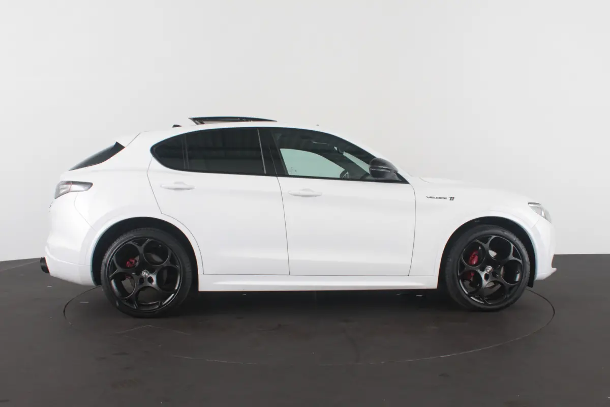 2.0 T AWD Veloce > 280pk/Akrapovic/Pano.schuif/21Inch Turismo/Trekhaak...