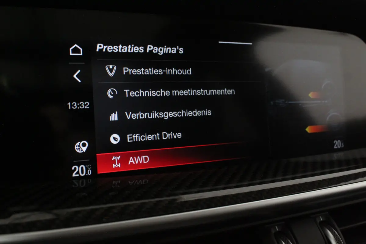 2.0 T AWD Veloce > 280pk/Akrapovic/Pano.schuif/21Inch Turismo/Trekhaak...