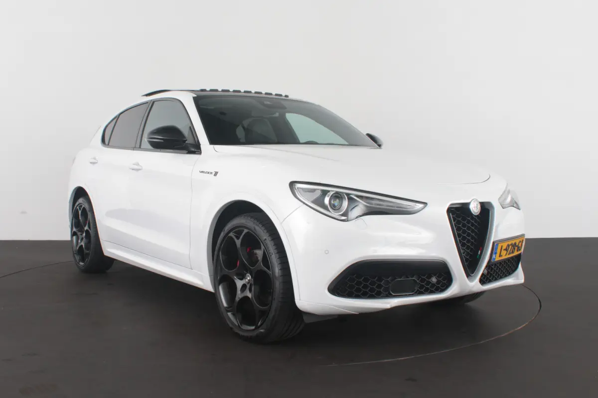 2.0 T AWD Veloce > 280pk/Akrapovic/Pano.schuif/21Inch Turismo/Trekhaak...