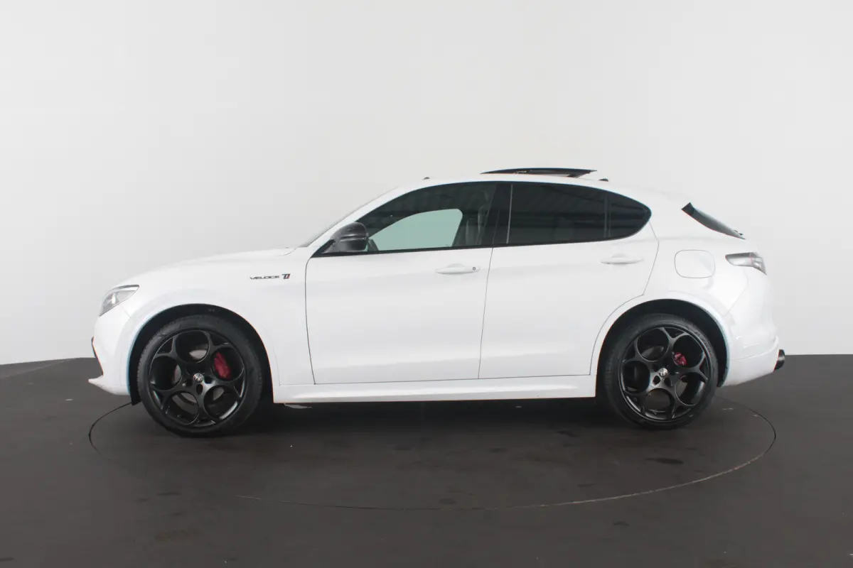 2.0 T AWD Veloce > 280pk/Akrapovic/Pano.schuif/21Inch Turismo/Trekhaak...