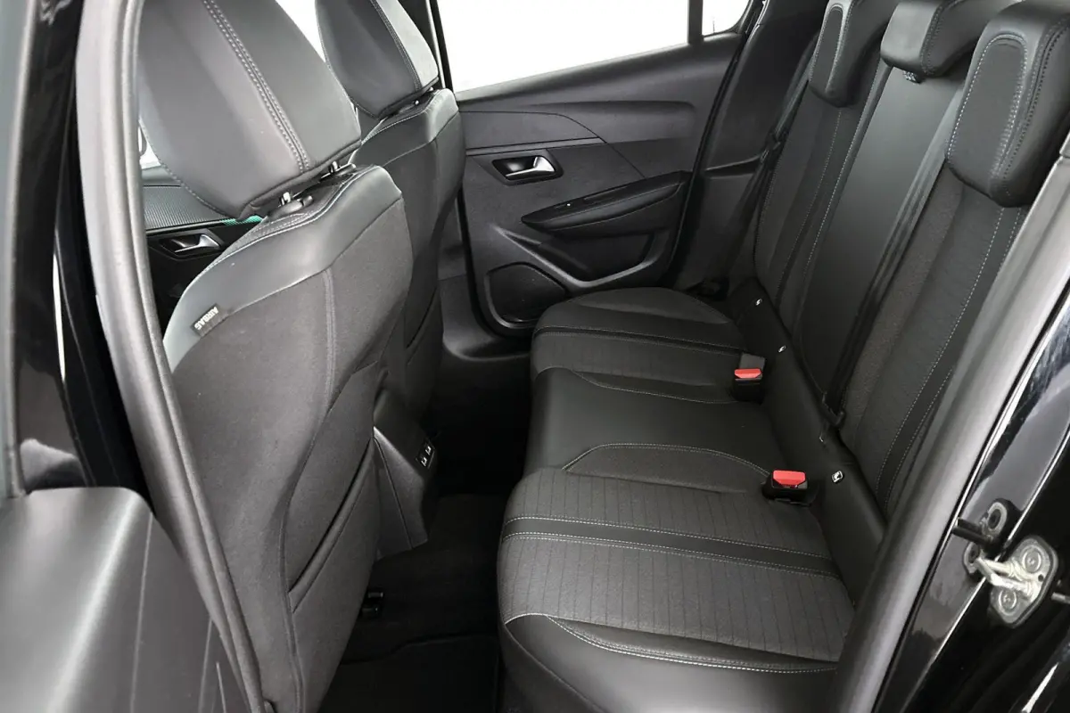 1.2 PureTech Allure Pack Keyless Adaptieve Cruise Stoelverwarming