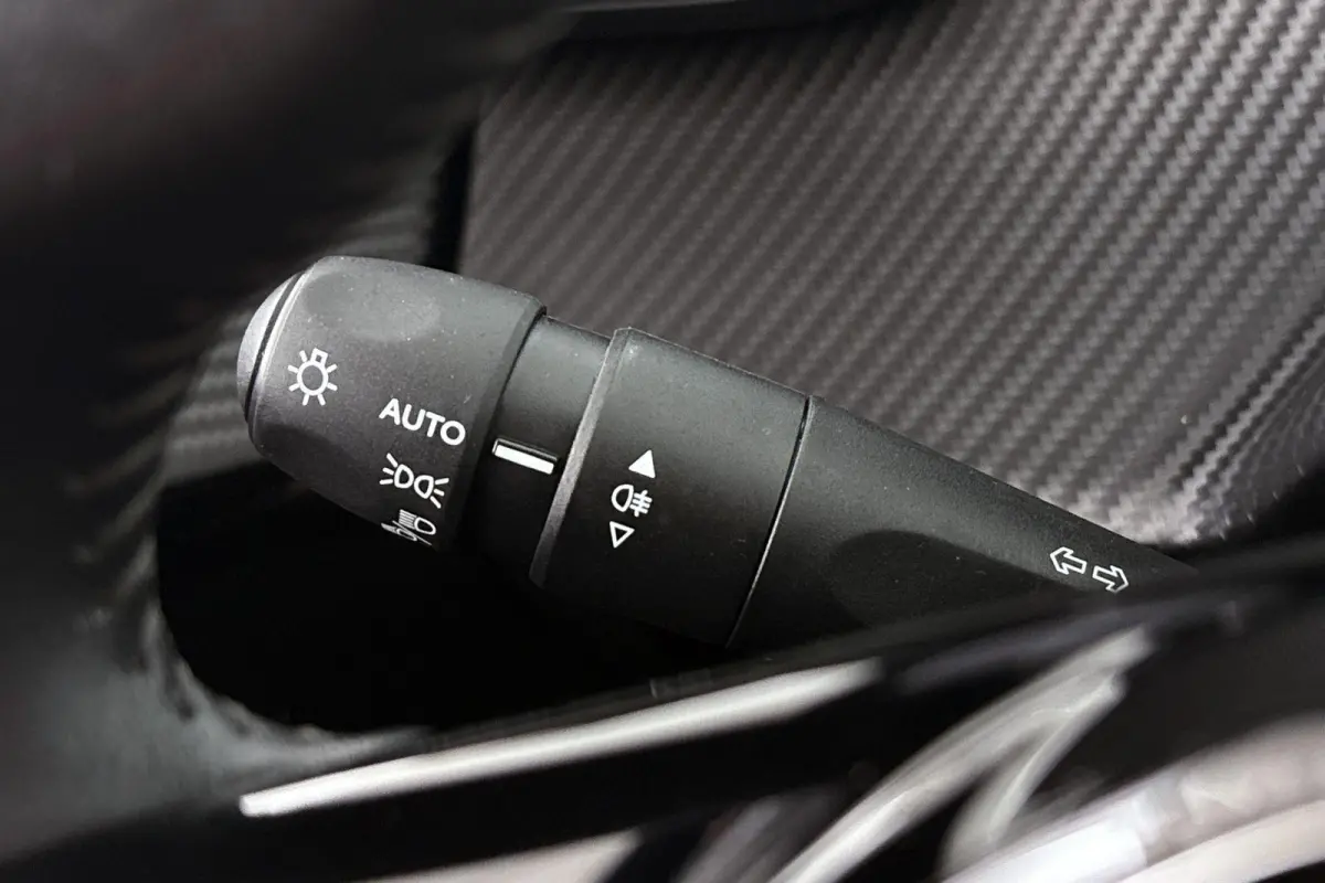 1.2 PureTech Allure Pack Keyless Adaptieve Cruise Stoelverwarming