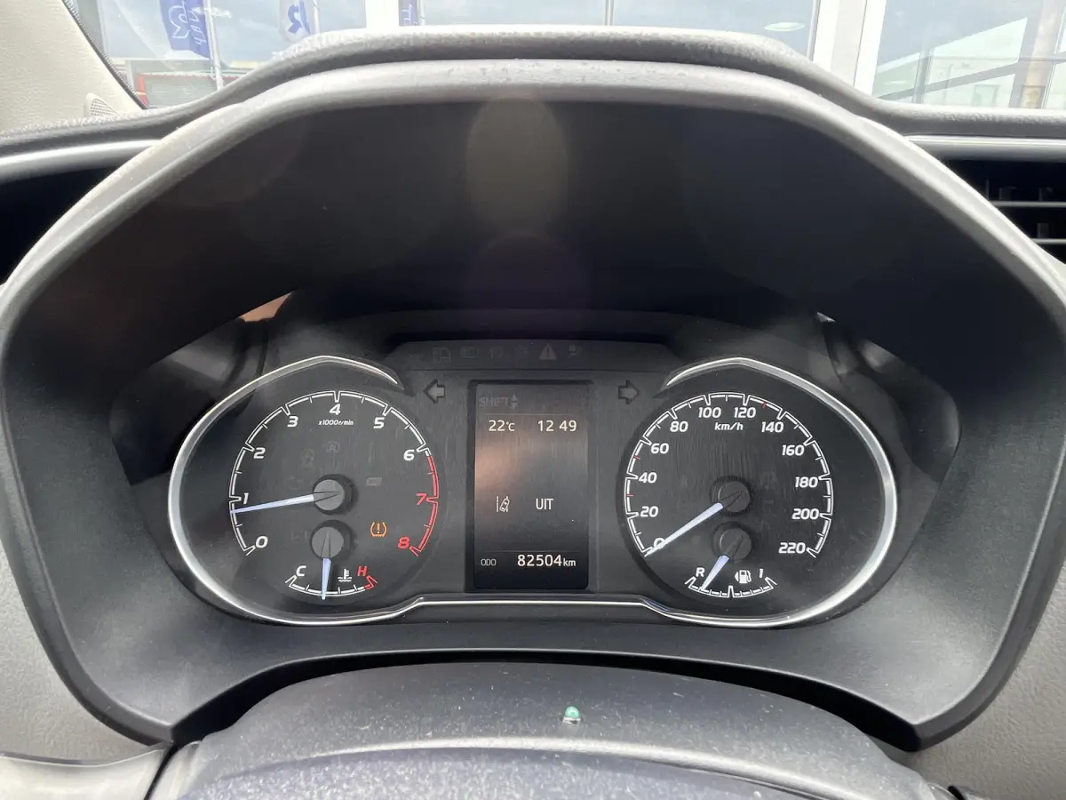 1.0 VVT-i Energy | Navigatie | Camera | Lane assist | ACC | Nieuwe 4-seizoenenbanden | NAP