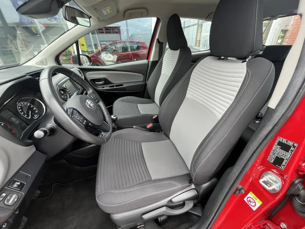 1.0 VVT-i Energy | Navigatie | Camera | Lane assist | ACC | Nieuwe 4-seizoenenbanden | NAP
