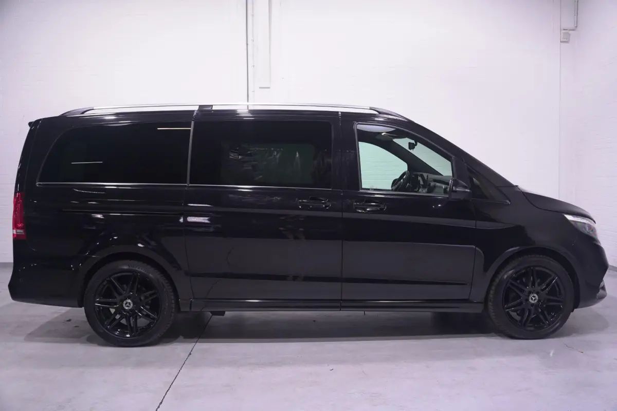 300d 4-MATIC Lang AMG Line Dubbel Cabine NAP 2x Elek. schuifdeur, Leder Beige, Distronic, 360 Camera, LED, Trekhaak