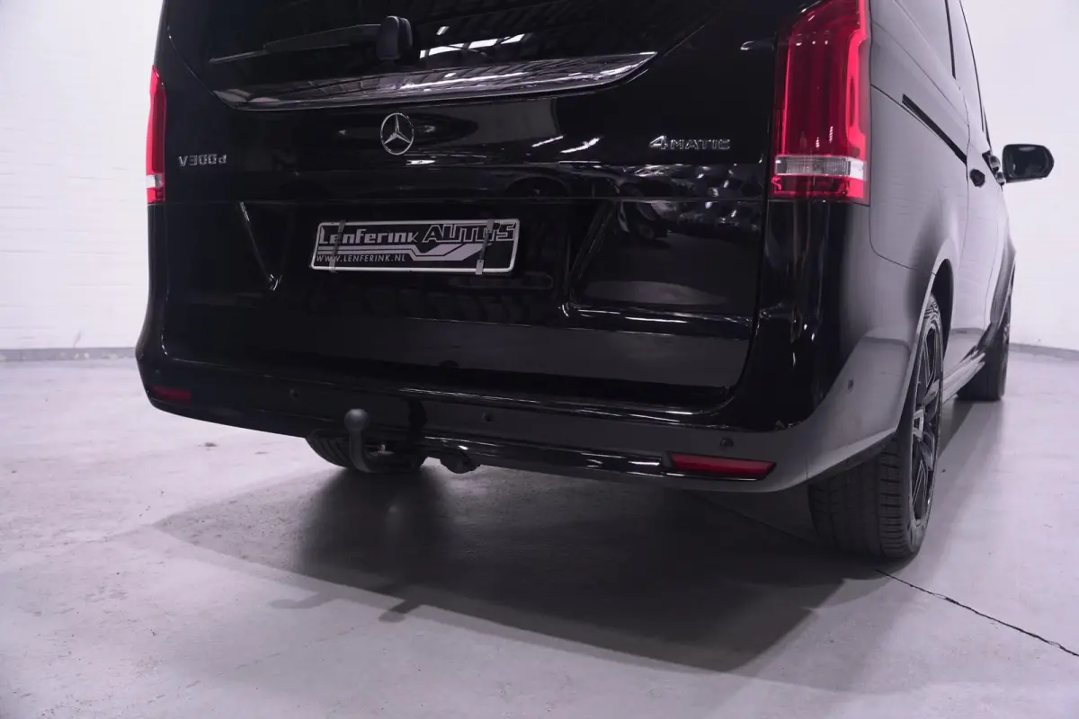 300d 4-MATIC Lang AMG Line Dubbel Cabine NAP 2x Elek. schuifdeur, Leder Beige, Distronic, 360 Camera, LED, Trekhaak