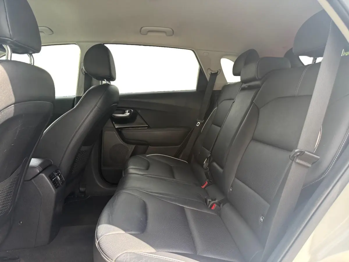ExecutiveLine 64 kWh | Cruise Control | Climate Control | Camera | Navigatie | Stoelverwarming | Stoelventilatie | Stuurverwarming |