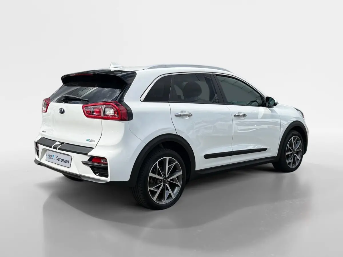 ExecutiveLine 64 kWh | Cruise Control | Climate Control | Camera | Navigatie | Stoelverwarming | Stoelventilatie | Stuurverwarming |